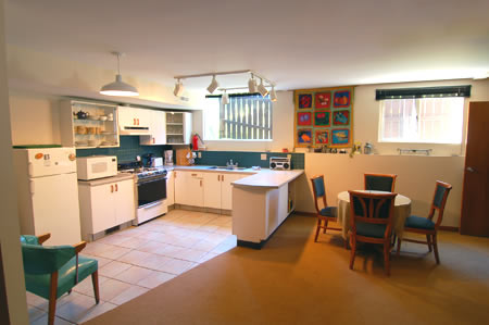 The Bear's Den Guesthouse has a clean, fully equipped kitchen